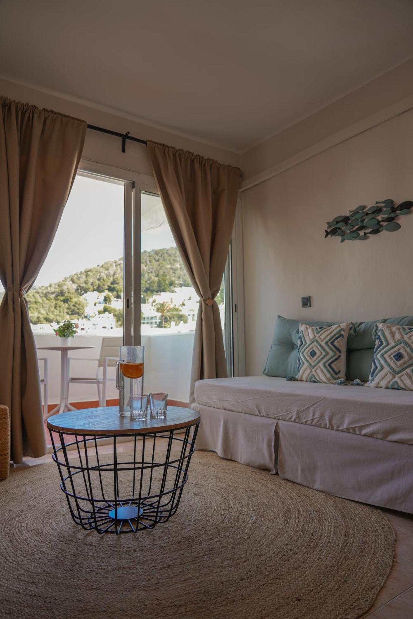 Ses Veles Appartement Cala Llonga (Ibiza)